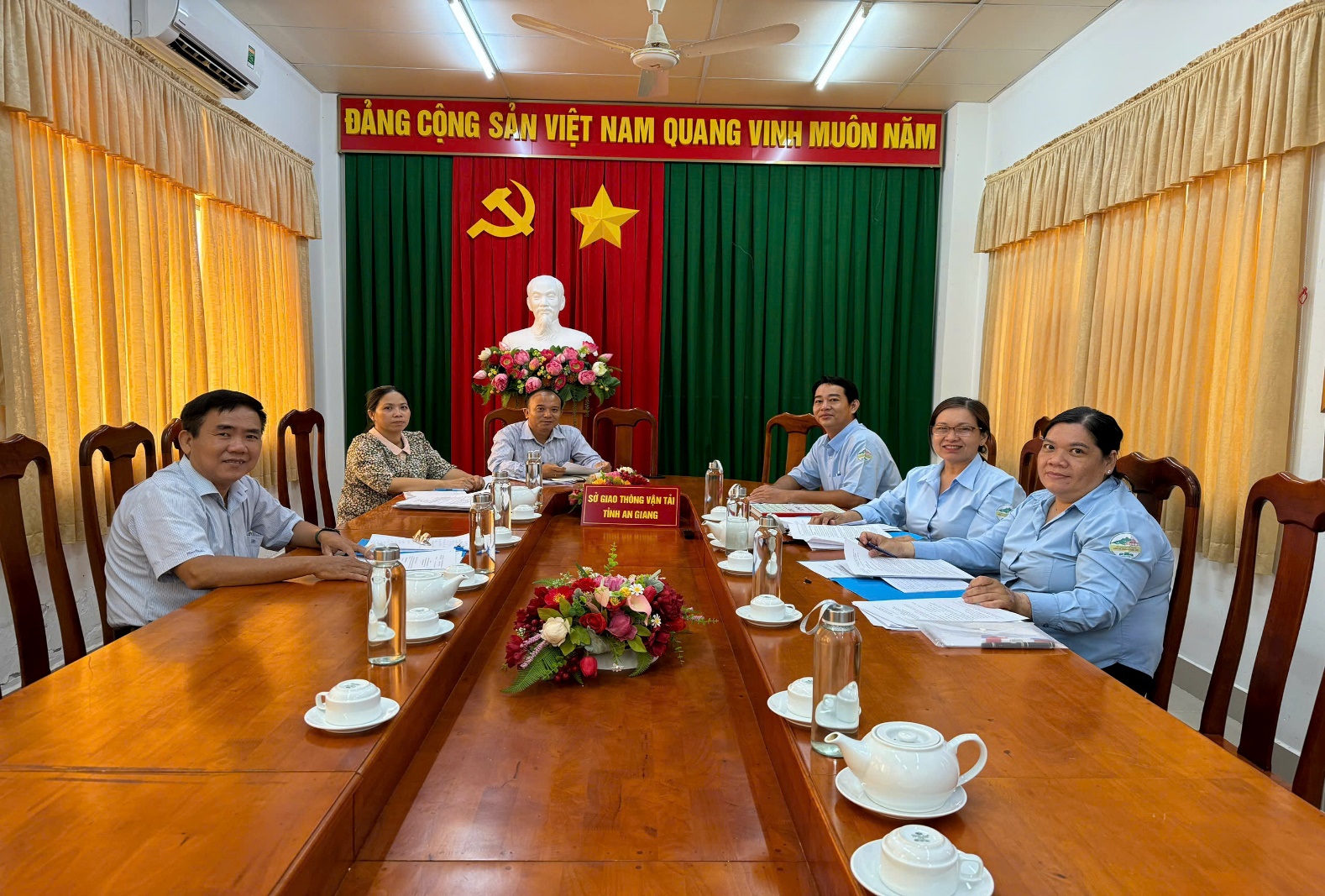 Hội đồng quản lý Bến xe khách Châu Đốc Hội nghị đánh giá công tác 06 tháng đầu năm và phương hướng 06 tháng cuối năm 2024